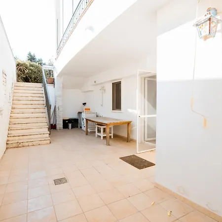Ruccia Apartment *